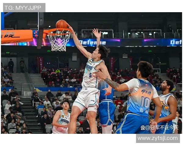 方硕在篮球赛场上的崛起与挑战探索他如何成为球队的核心力量与未来希望